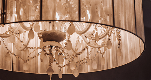 Lustre en cristal doré du Cafetin de Buenos Aires